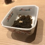 炭焼き かどた/お料理すゞ㐂 - 突出しの水雲酢デス