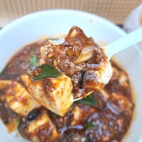 老四川 飄香小院 - シビ辛で本格的な四川風麻婆豆腐です 老四川 飄香小院 - シビ辛で本格的な四川風麻婆豆腐です