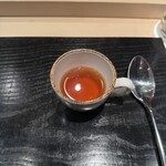 蒼菓 - ・紅玉（ホット）
      （北あかりとトリュフのデセールに合わせて）
      （紅玉という品種の茶葉を紅茶に製茶したもの）
      
      85℃で
      デザートの重みに合わせてホットで。