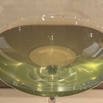 蒼菓 - ・日華玉露
      （濃いめで入れてカカオのデセールの油脂分と合わせる）
      （やぶきたという品種を玉露に製茶して、台湾で青みだけを消すように焙煎したもの）