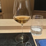 蒼菓 - ・発酵百烏龍
      （和梨と酢橘のデセールに合わせて）
      （青心烏龍という品種の茶葉を使い一部烏龍茶の製法を組み込んでつくった紅茶）