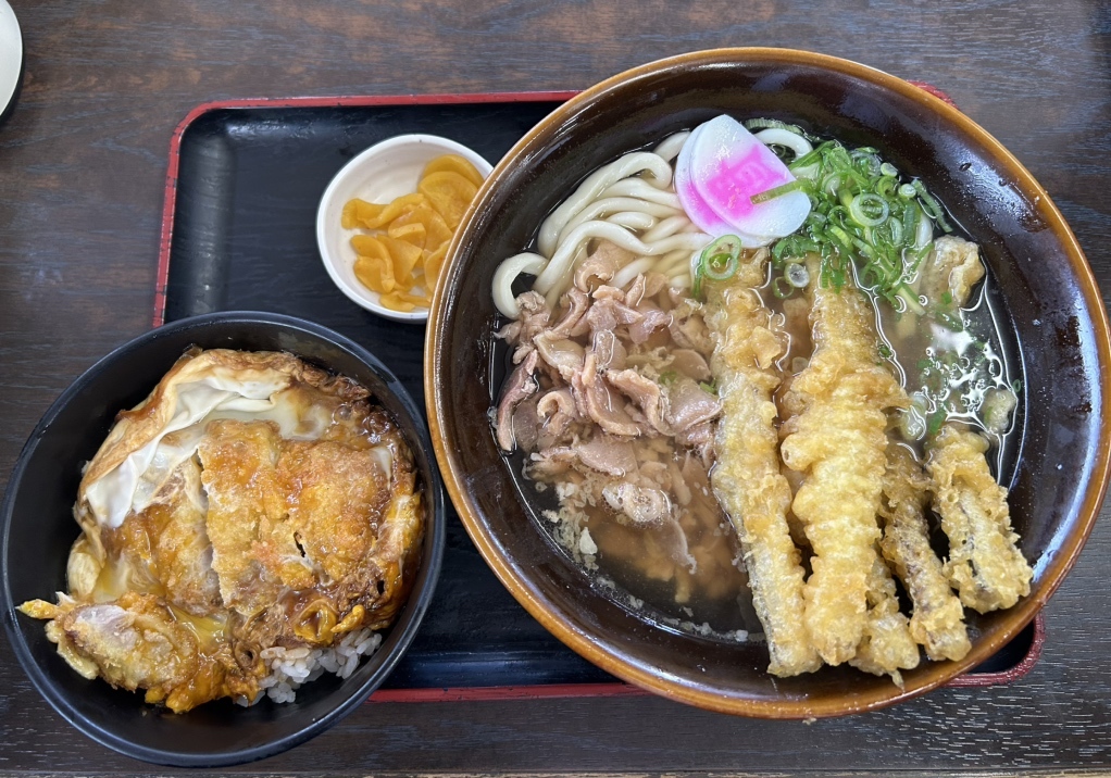 写真 : 資さんうどん 町上津役店 - 西山/うどん | 食べログ