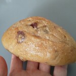 ダーシェンカ - 黒糖レーズンコッペ