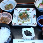 瀬戸内味覚処 芸州 本店 - おまかせ定食