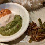 Ansh - チャトニ３種と山菜のアチャール