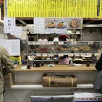 一由そば - 店内　スタッフさんは外国の方が多かったかもみなさん和気藹々でした
