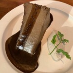 UNITY CAFE - バスクチーズケーキにほうじ茶シロップを掛けました