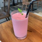 UNITY CAFE - いちごのスムージー