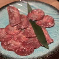 焼肉 よいん - タン盛り合わせ