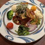 277276220 - お肉料理…牛肉のヴァンドアッシェ　ミートローフ風