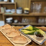 タカラヤ - 肉厚椎茸、きゅうりの辛子ひしほ