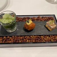 オーグードゥジュール メルヴェイユ 博多 - 前菜は、不思議な味