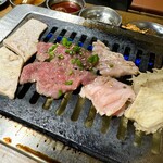 焼肉ホルモン ボンズ - 