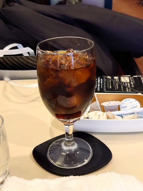 Kissa Shitsu Renoir Akasaka Mitsuke Ten