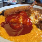 すぷぅぅん - 料理写真:おむらいすトリプル1,050円　＋　エビフライ180円