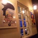 レストラン ラ・マーレ - 2009/12  テレビドラマ「Mother」道木仁美と道木怜南がクリームソーダを飲んでいたテーブル席