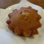 カフェ ワンズバー - マドレーヌのアップ
