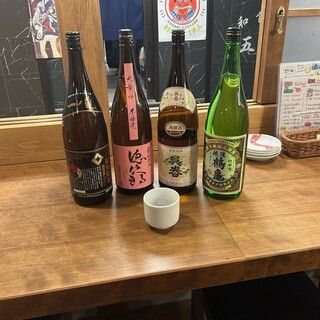 厳選した日本酒をお手頃価格で！季節限定の銘酒もお見逃しなく