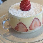 トゥッフェ - カップケーキイチゴ