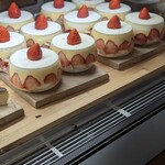 トゥッフェ - カップケーキイチゴ