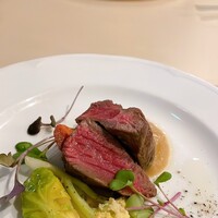 ローザロッチェITALiAN 心斎橋 - A5神戸牛のビステッカ 玉葱のサルサジャポネーゼ