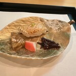 茶つぼ - お寿司と煮凝り