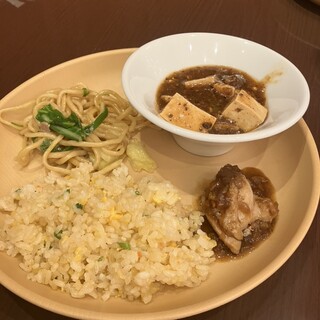 メゾンドビュッフェ_1