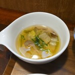 キッチン ブルー グローブ - 具材は多いが、すーぷは少ない