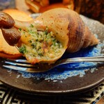 すし弁慶 - 赤バイガーリックバター