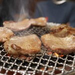 炭火焼肉ホルモンさわいし - 