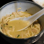 丿貫 - つけ汁に牡蠣ペースト投入