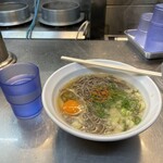 立喰うどん・そば　大和庵 - 玉子（月見）そば@350円