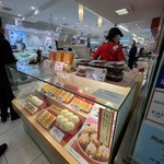 551蓬莱 - 地下一階が持ち帰り店