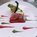 レストラン シンフォニー - 岩手県産"大槌鹿"のロティ　斜めから