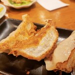 熱々肉汁餃子 あじくら - 