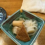 居酒屋山さん - お通し「おでん」出しの効いたおでんが美味い！