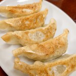 とんとん餃子 華苑飯店 - 