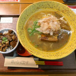 沖縄そば パパイヤとスブイ - 