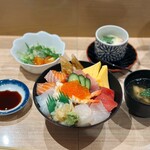 すし亭 - 海鮮ちらしセット