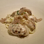 レストラン オオツ - いわき梅田水産の天然トラフグ白子 ピエモンテ産 白トリュフ 卵白麺 白子とパルメザンのソース