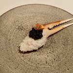 レストラン オオツ - 加能蟹爪肉 霞ヶ浦キャヴィア
      ★爪で加能蟹の全体像を想像して欲しい。大きいです。