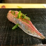 鮨 波やし - ［７回目］鯵の握り