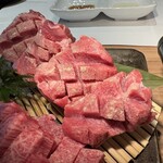 焼肉ダイニング MEGUMI - マンゴーか！