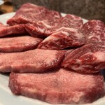 炭火焼肉ホルモンさわいし - 