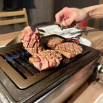 焼肉ダイニング MEGUMI - 見てくれ、ボリューム