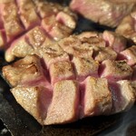 焼肉ダイニング MEGUMI - 肉厚