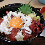 海鮮どんぶり 銀はち - やまかけ漬けマグロ丼