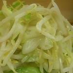 ラーメン二郎 - こぶたの野菜盛り
            