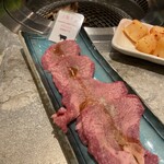 なんば黒毛和牛焼肉 霞 - 