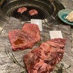 なんば黒毛和牛焼肉 霞 - 